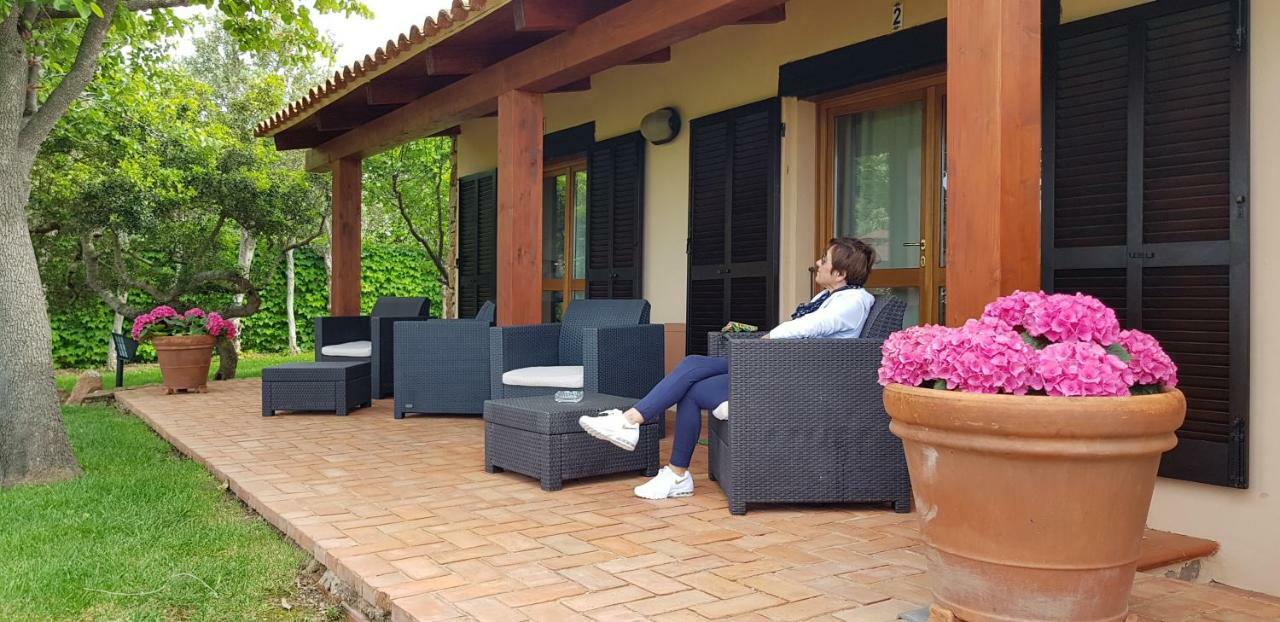 Villa Kate B&B Porto San Paolo Kültér fotó